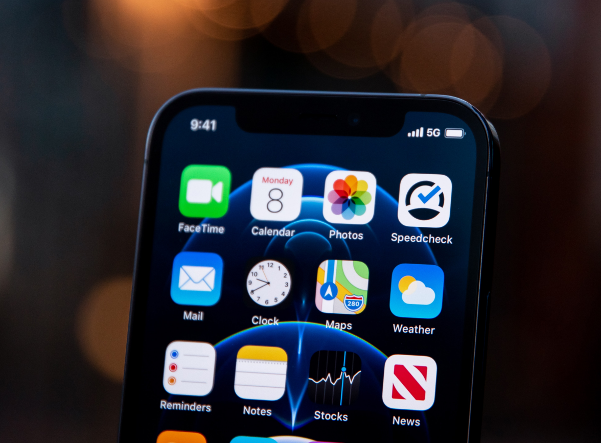 江津苹果手机维修分享为什么 iPhone 12 在冬季会自动关机 